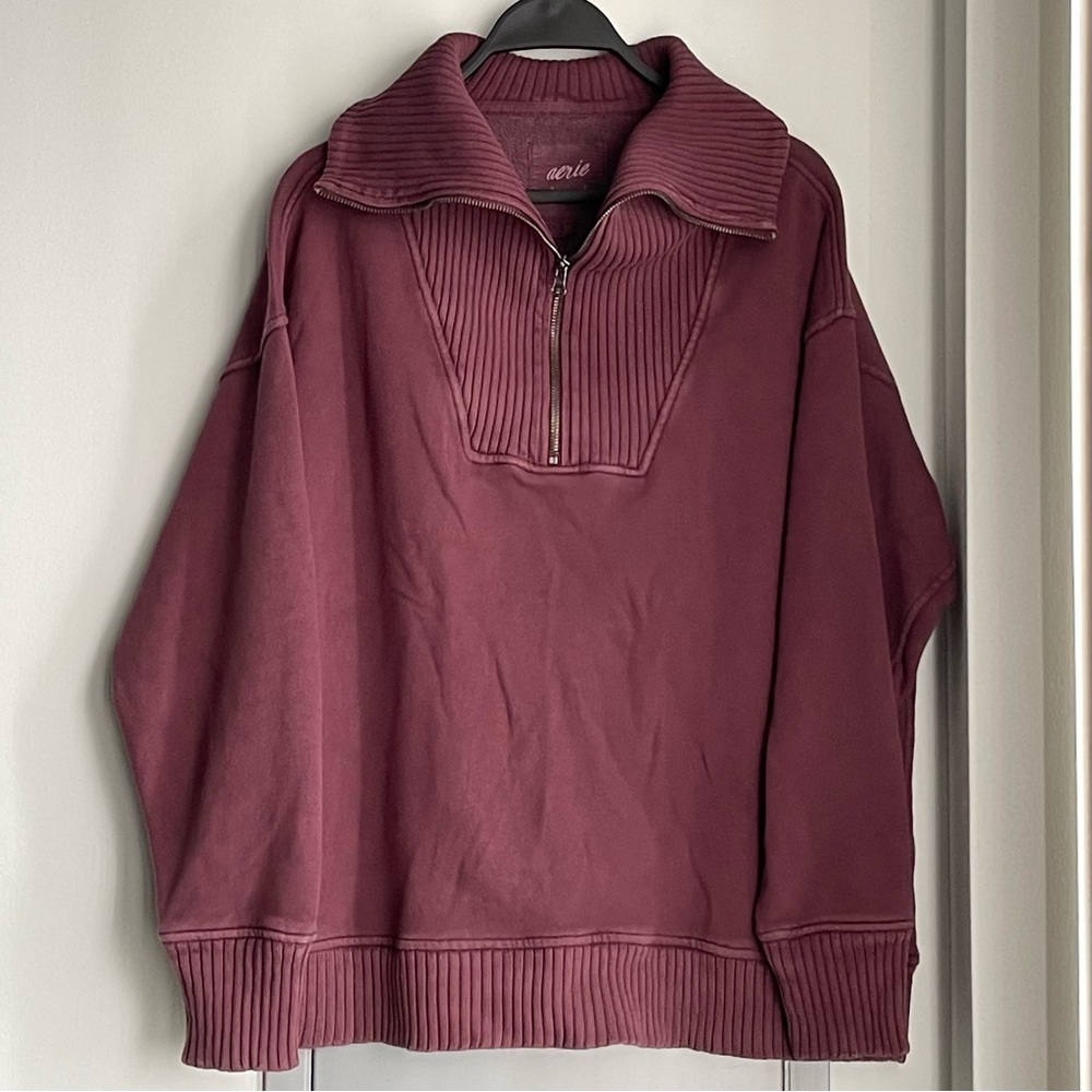 Aerie Women's Burgundy Ribbed Sweatshirt